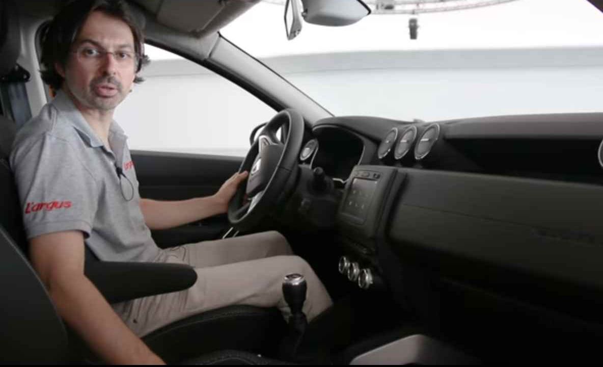 Schimbare majoră la Dacia: Cum arată interiorul noului Duster