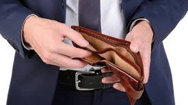 Situații halucinante în România după trecerea contribuțiilor la ANGAJAȚI. Unii rămân fără salarii