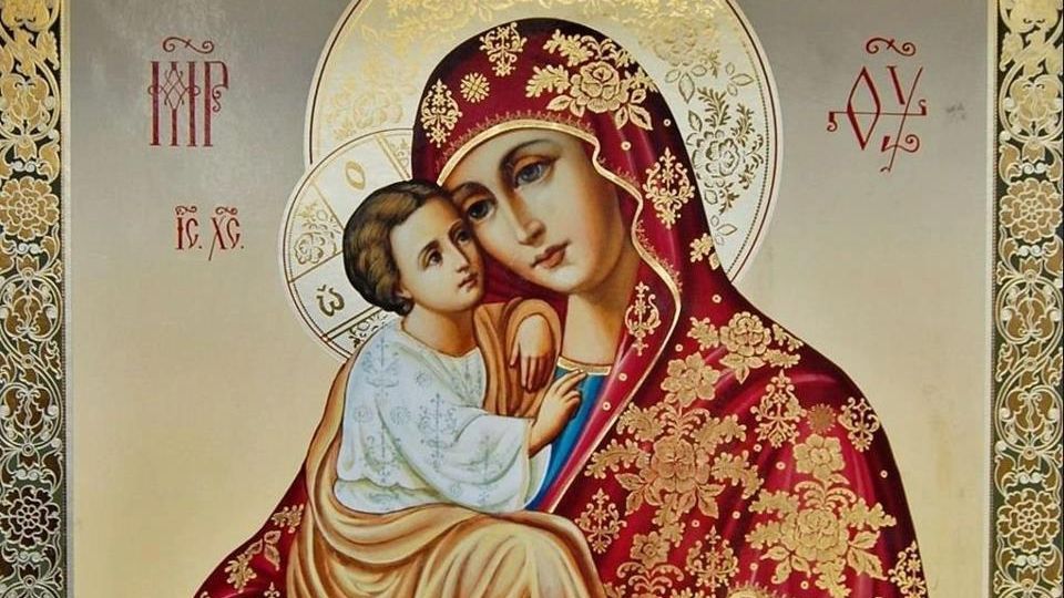 E sau nu păcat să ai icoane în dormitor? Preoţii au spus adevărul!