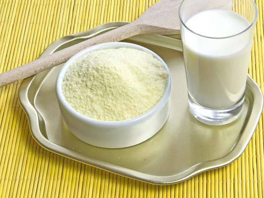 Este sau nu de post laptele praf? Nu o să îţi vină să crezi din ce este facut!