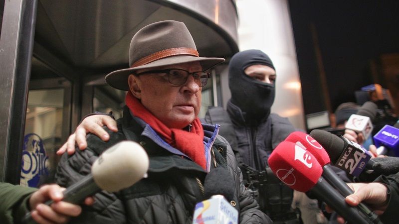 Celebrul medic Mihai Lucan și fiul său, control judiciar