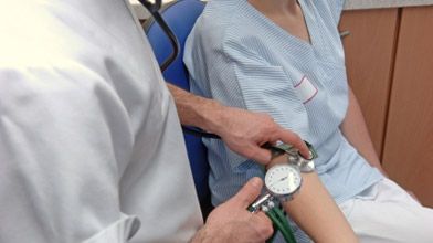Ce spune CNAS după ce medicii de familie au spus că NU vor mai acorda servicii decontate