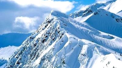 Pericol pentru turiştii care merg la munte. Avertismentul salvamontiştilor!