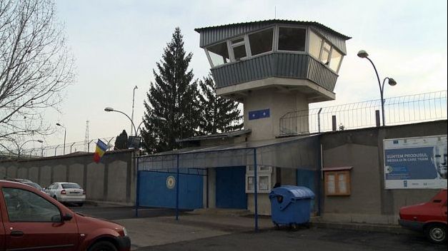 Autorul triplului asasinat de la Stoeneşti s-a SINUCIS, în penitenciar