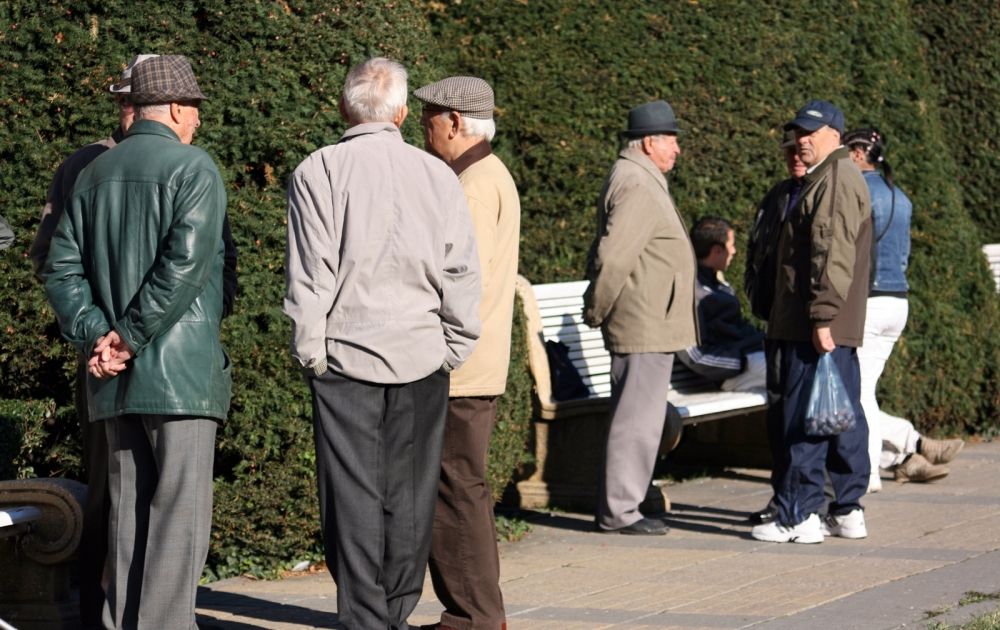 VESTE PROASTĂ pentru unii PENSIONARI: De la 1 ianuarie vor primi mai puţini bani