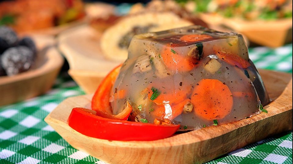 Secretul pe care nu-l știi despre piftie. Cum ar trebui s-o prepari, de fapt