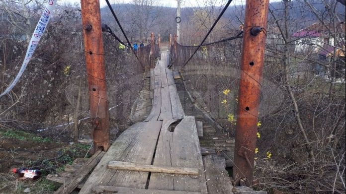 Puntea blestemată din Buzău care a băgat șase femei în spital 