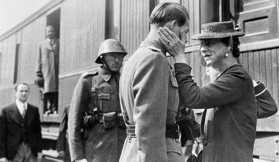 ISTORIA relațiilor dintre Casa Regală Britanică și cea a României. Regele Mihai I, prezent la momentele importante de la Buckingham