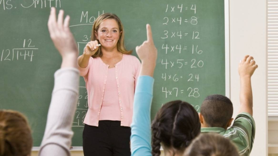 Ministerul Educaţiei: Personalul didactic este testat, în fiecare an, medical şi psihologic 