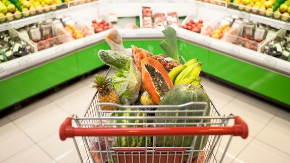 Program de Crăciun: supermarket-uri, mall-uri, bănci şi POŞTĂ