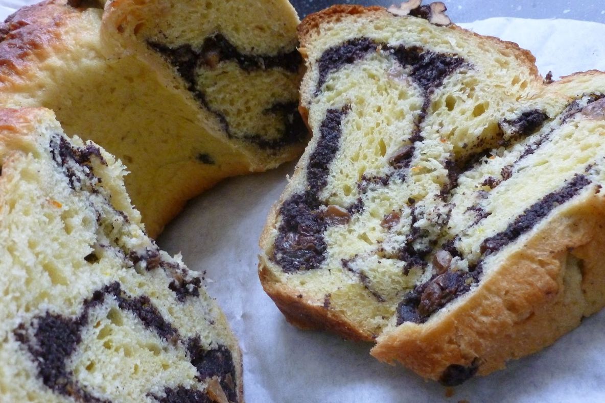 Ţi-a rămas cozonac de la Crăciun? Iată ce poţi face cu el! O reţetă ingenioasă