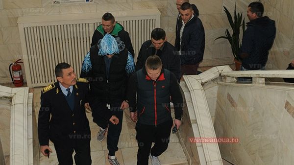 Ce s-a întâmplat cu cei 7 violatori din Vaslui care au îngrozit România. Decizia instanţei