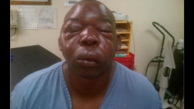 Un deținut de culoare a fost snopit în bătaie de un gardian dintr-un motiv incredibil