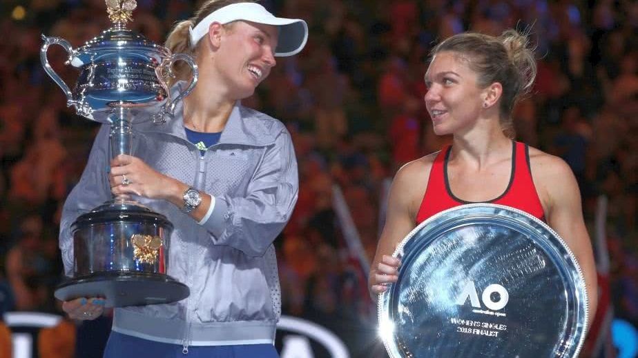 Gestul ciudat făcut de Caroline Wozniacki după victoria în fața lui Halep. S-a întâmplat în avion