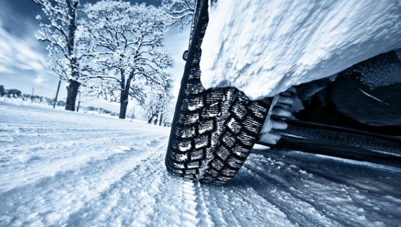 ANM: Cod galben pentru mai multe județe din țară: vânt, polei și zăpadă