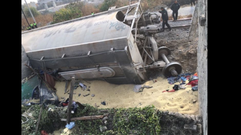 Tren deraiat într-o suburbie aglomerată a Mexicului - 5 morţi