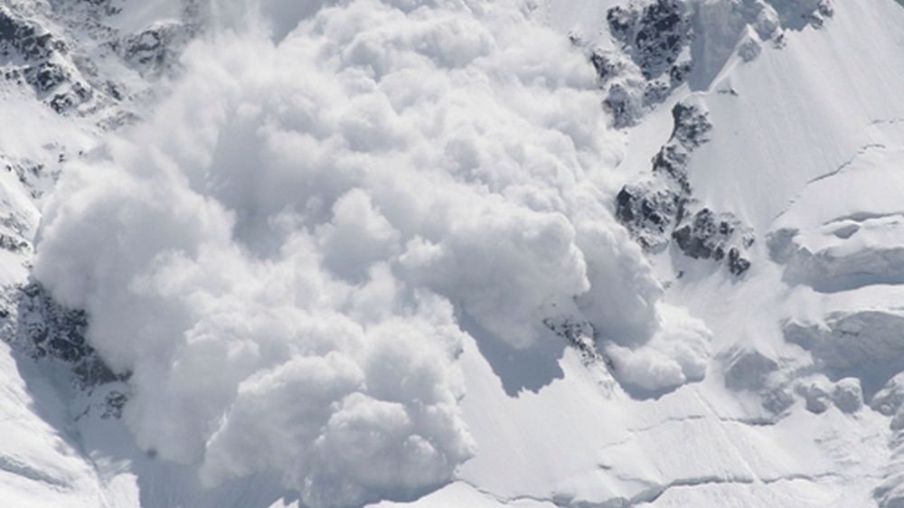 Moarte dramatică la mare altitudine. O mamă și fetița ei, ucise de avalanșă în munți