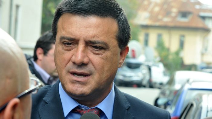 Președintele executiv al PSD, Nicolae Bădălău: "E clar că unul dintre ei trebuie să plece"