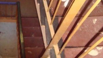 Tragedie într-un bloc din Constanța: O persoană a căzut pe casa scărilor