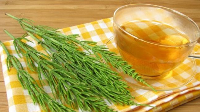 Trebuie să bei zilnic acest ceai dacă ai peste 40 de ani