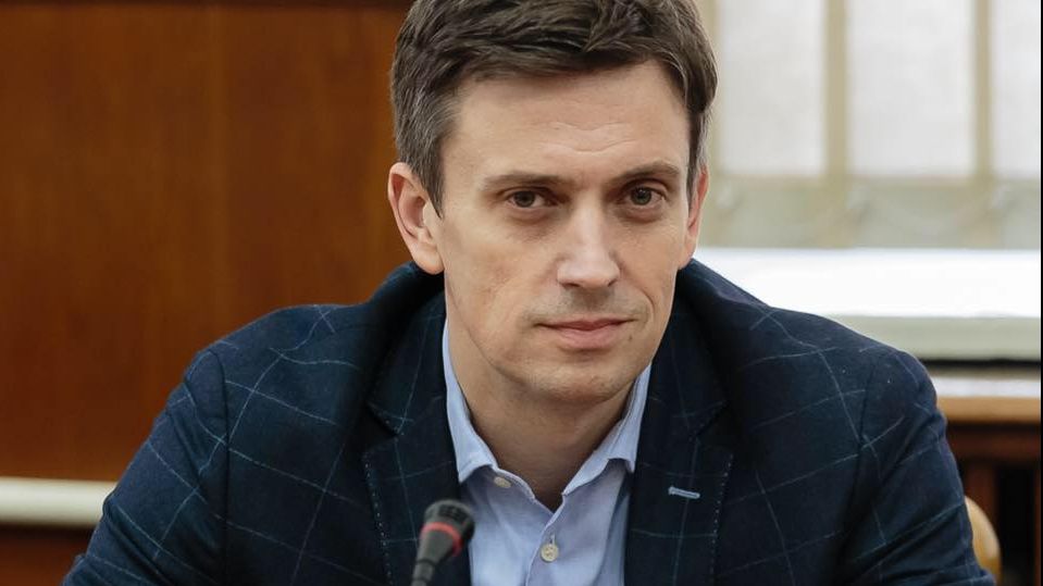 Cătălin Ivan: Dragnea a suspendat o ședință ca să vadă ”Suleyman Magnificul”