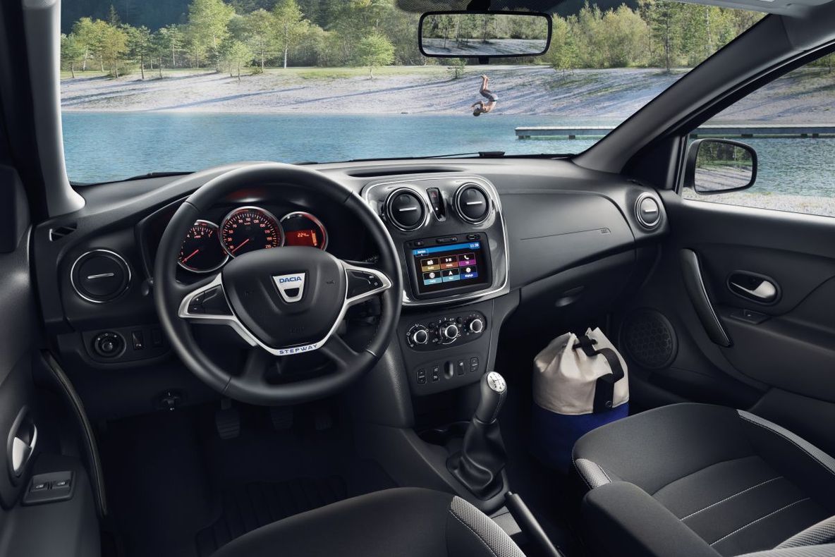 Dacia Logan. Modelul Dacia Logan la care românii visează. Logan Coupe, bolidul vitezomanilor