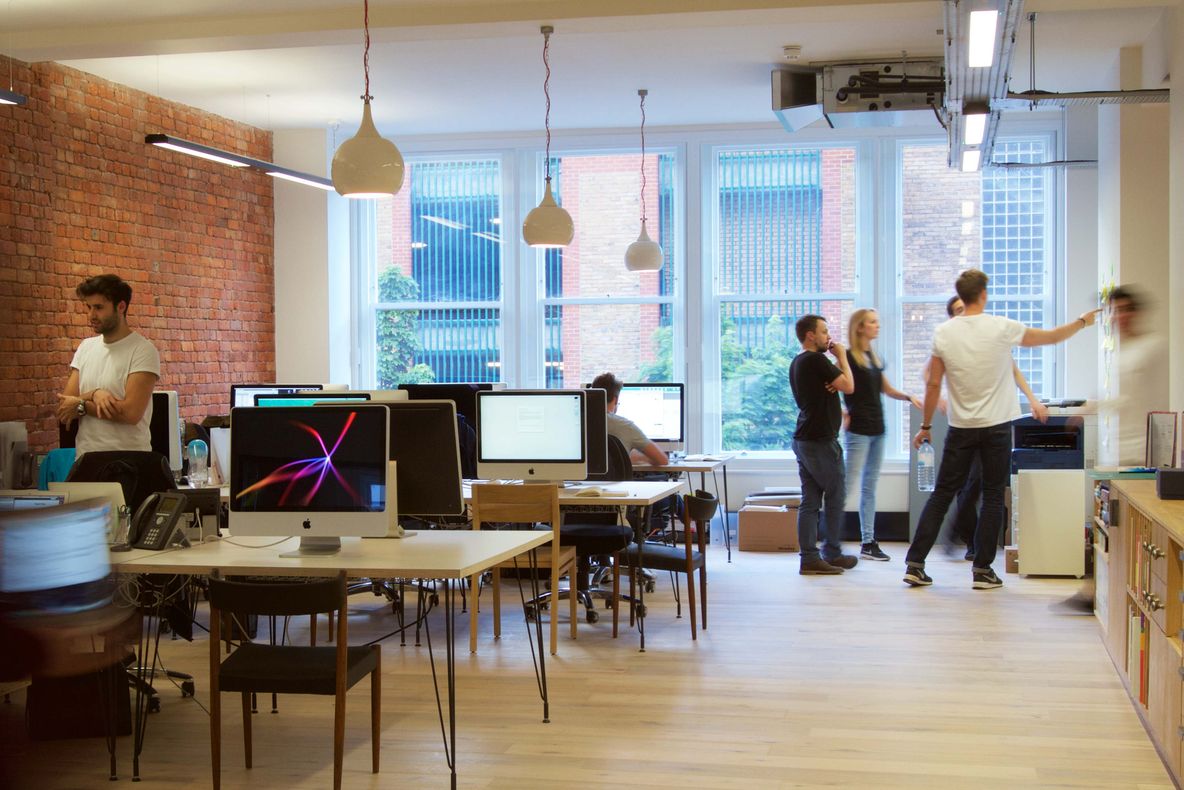 eMAG Back to office – Un nou tip de promotie ce aduce discounturi de 40%