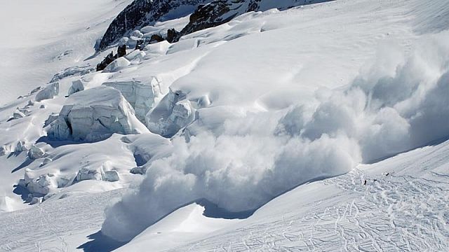 Risc de avalanşă în Munţii Bucegi şi Făgăraş