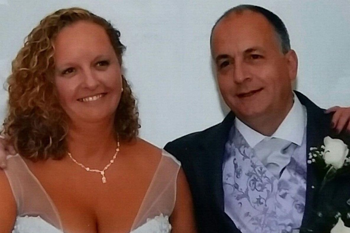 Această femeie și-a întâlnit soțul online și acum speră ca povestea ei să servească și altora