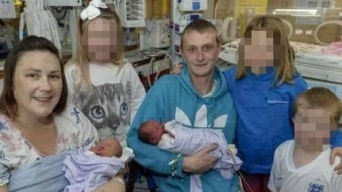 A dat naștere unor gemeni identici în ani diferiți. Cum a fost posibil