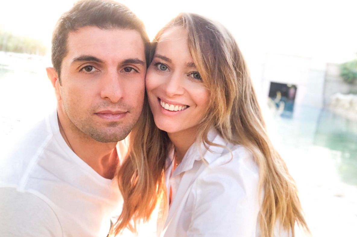 E OFICIAL: Laura Cosoi va deveni mamă. Ce sex are bebeluşul aşteptat