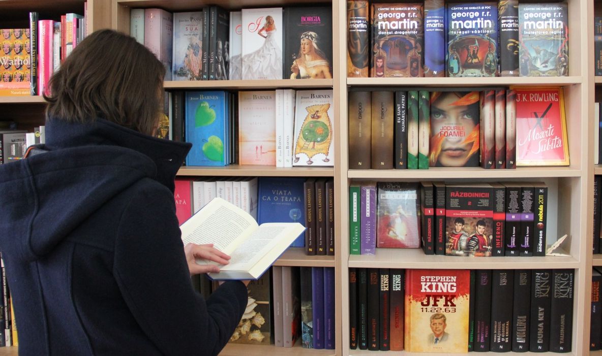 "Lăsați-ne să muncim!" Editurile cer Guvernului să renunțe la modificările aduse Declarației 600