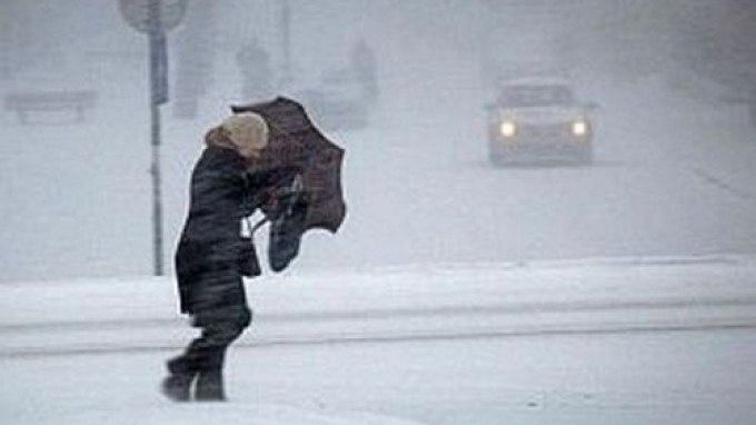 Mare atenție! Zeci de oameni au ajuns la spital cu oase rupte, după ce au alunecat pe gheață