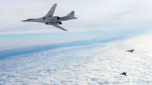 Două bombardiere rusești, deasupra Europei, interceptate de avioane de război britanice 