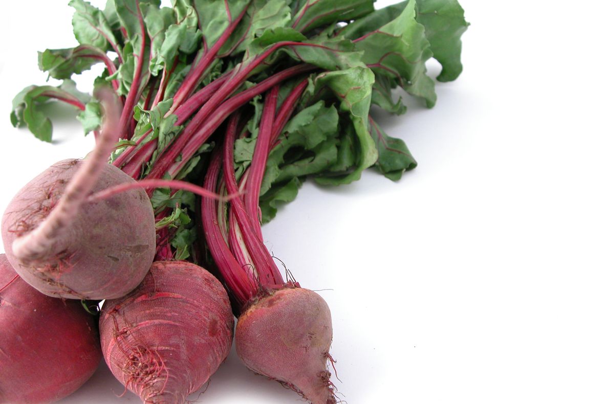 Cum să reglezi nivelul colesterolului cu sfeclă roșie