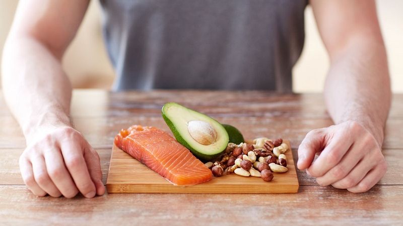 Această dietă “înfometează” cancerul și tratează diabetul, iar secretul ei e neașteptat de simplu