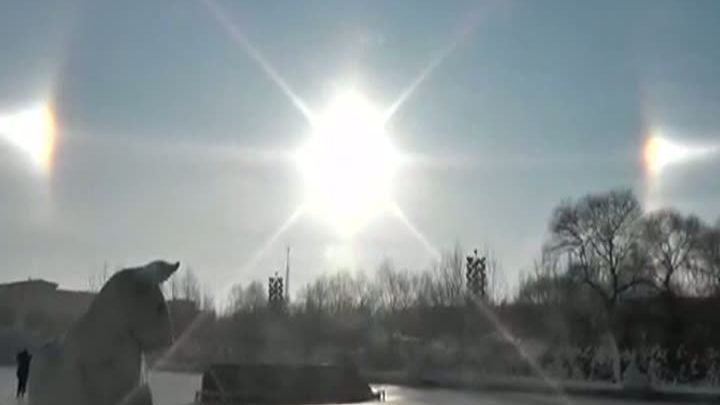 Fenomen rar: Trei sori pe cerul Chinei. Imagini spectaculoase!