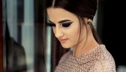 Cumpărat de Gigi Becali, desfiinţat: Are 18 ani, mașină frumoasă, o gagică pe măsură. Cum arată fata