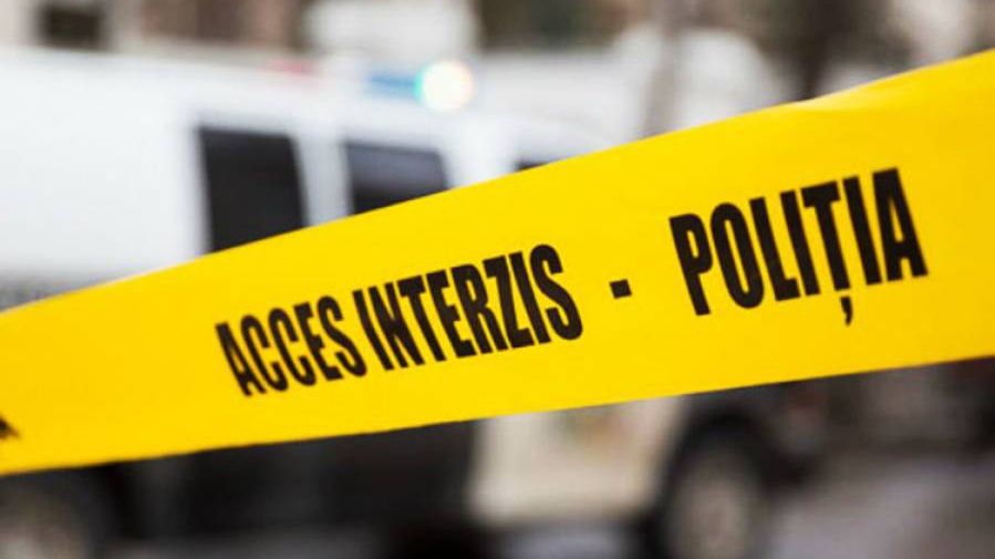 Un tânăr din Bucureşti şi-a înjunghiat iubita şi un vecin. Surse: Tatăl lucrează la ambasada Libiei 