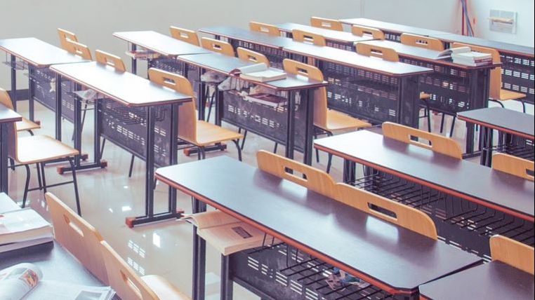 Când începe anul școlar 2018-2019 și când sunt programate vacanțele