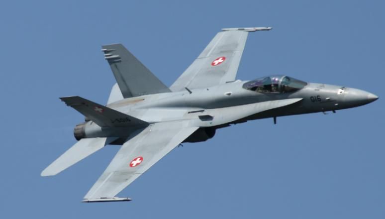 Avion rusesc doborât în Siria. Pilotul capturat de rebeli a fost ucis