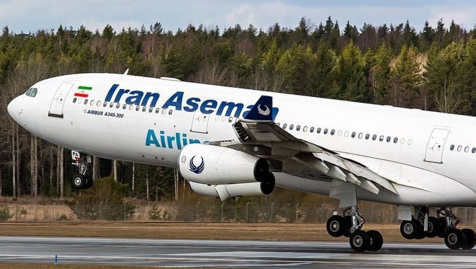 Avion de pasageri, PRĂBUŞIT în Iran. Peste 60 de persoane, la bord. Nu există supravieţuitori