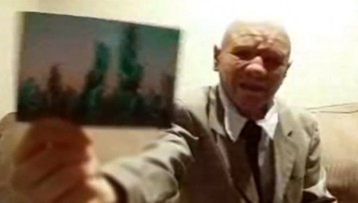 Un bărbat susţine că vine din anul 2118 şi a adus cu el o fotografie şocantă