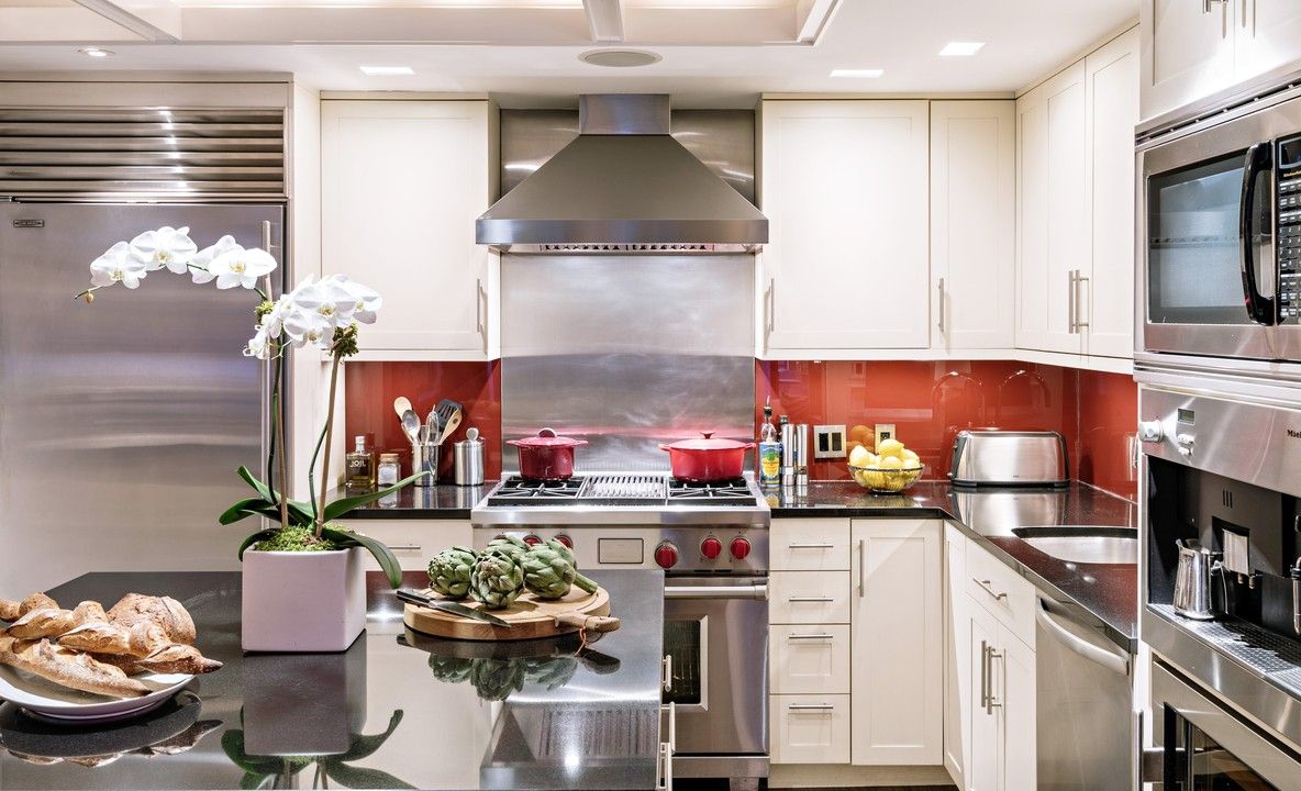 Otrava din bucătăriile românilor. Ajută la dezvoltarea tumorilor canceroase