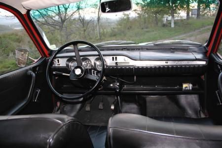 Dacia. Au făcut publică singura poză care există cu Dacia în 6 uşi, decapotabilă