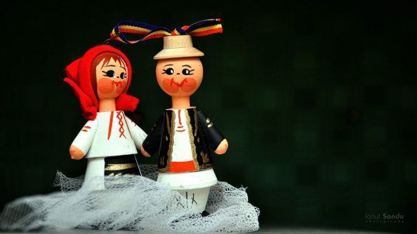 Dragobete: Cum serbează politicienii sărbătoarea românească a iubirii