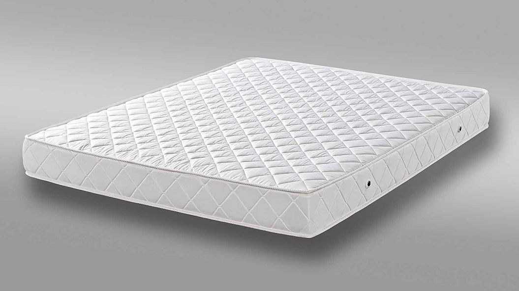 eMAG. Saltele, pilote și perne la preț minim, în ultima mare campanie de reduceri a iernii