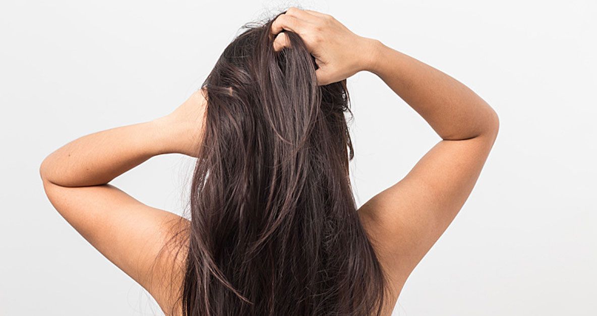 Ce se întâmplă dacă foloseşti ceai verde ca să îţi clăteşti părul. Efectul e imediat!