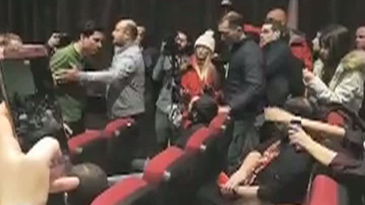 Încă un film, întrerupt de proteste la MŢR. Ada Solomon: "Dincolo de orice norme de înţelegere"