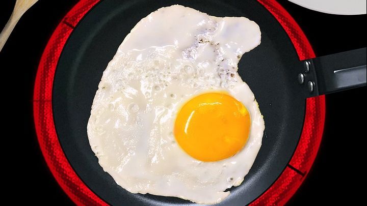 Alimente pe care să nu le mai gătești niciodată în tigaie